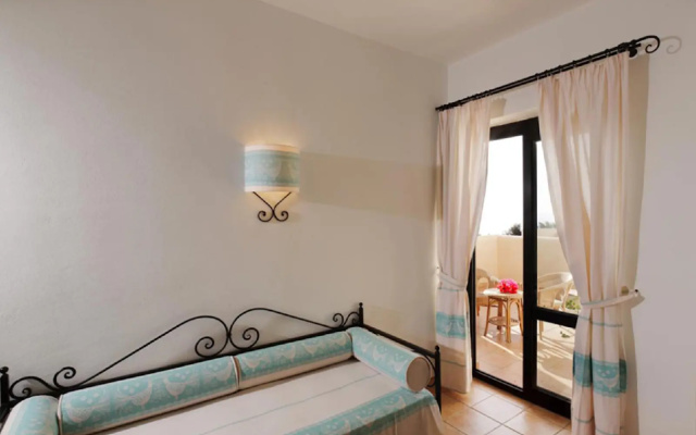Golfo Dell'asinara Beach Resort