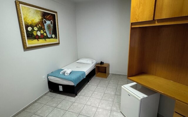Hotel Gemeos