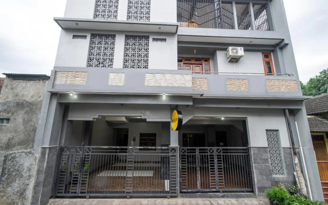 SPOT ON 2881 Nabila Homestay