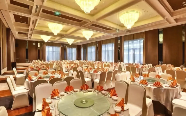 Ramada Encore Guanghan