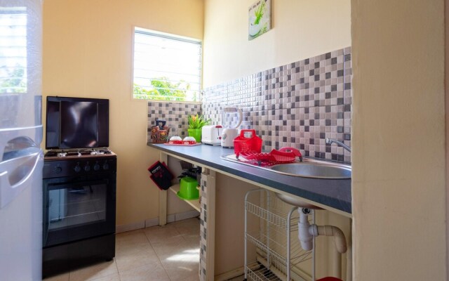 House With One Bedroom In Riviere Salee With Enclosed Garden And Wifi 6 Km From The Beach