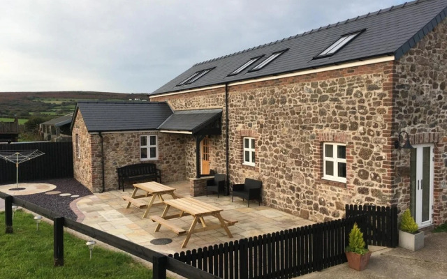 The Chaffhouse - 4 Bedroom - Llangenith