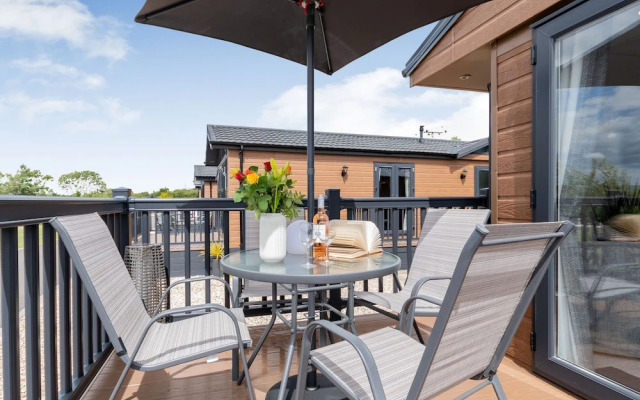 The Cotswold Holiday Lodge