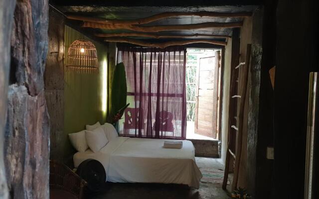 Maka-Kalinaw 5 Wabi sabi Room, Forest Deck View