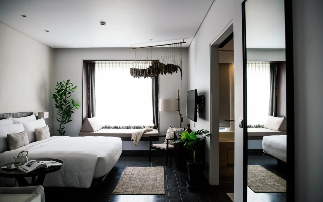 Treeline Urban Resort