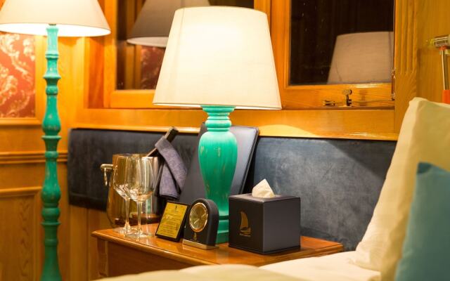 Maya Halong Cruises