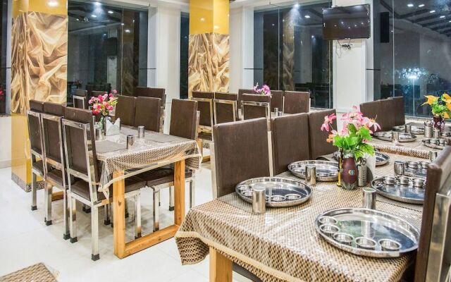 Oyo 24952 Laxmi Jodhpur Hotel