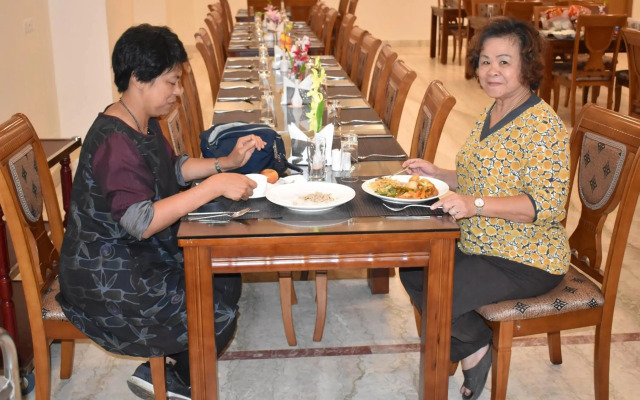 Hotel Anand International