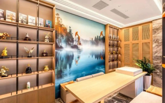 Baolifeng International Business Hotel