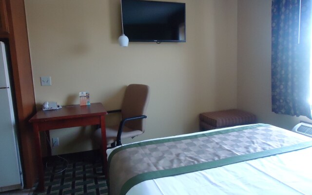 Town House Extended Stay Hotel Downtown