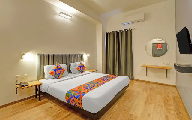 Fabhotel White Ridge Shivam