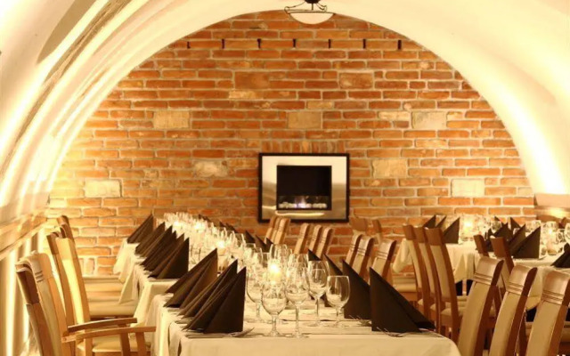 Historia & Historante