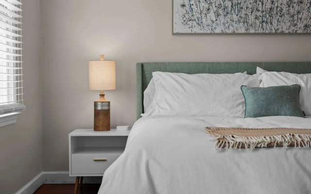 Southern Sunshine Retreat