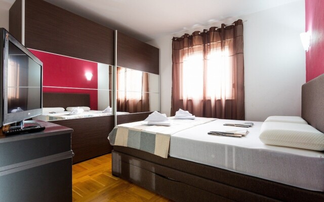 Holiday House Klaric