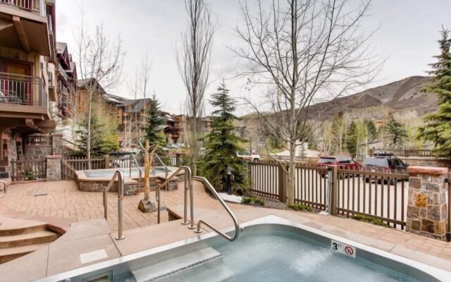Luxury Ski in, Ski out 2 Bedroom Colorado Resort Vacation Rental in the Heart of Snowmass Base Village