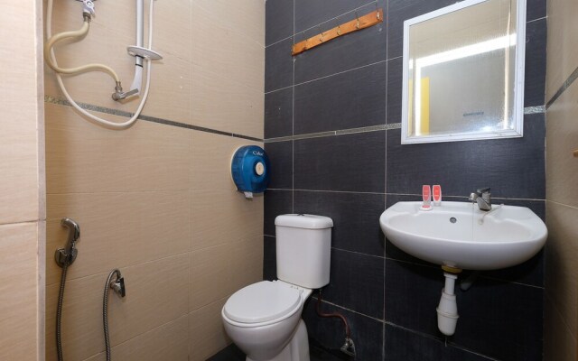 Nice Stay Hotel by OYO Rooms