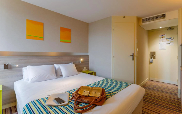 Hôtel Kyriad Lyon Est