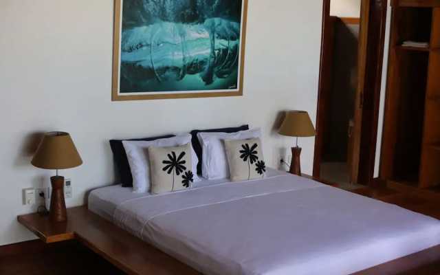 Ombak Biru Resort – Guest Rooms – Tuapejat