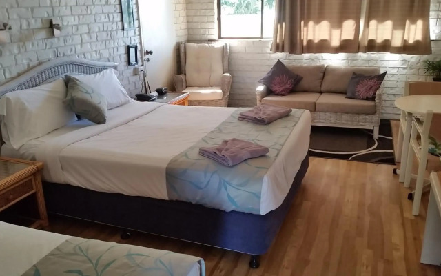 Holland Park Motel