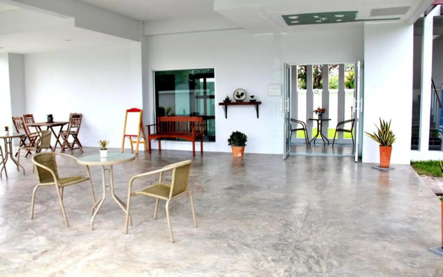 The Meet Green Apartment