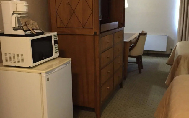 Comfort Inn & Suites Spring Lake - Fayetteville near Fort Bragg