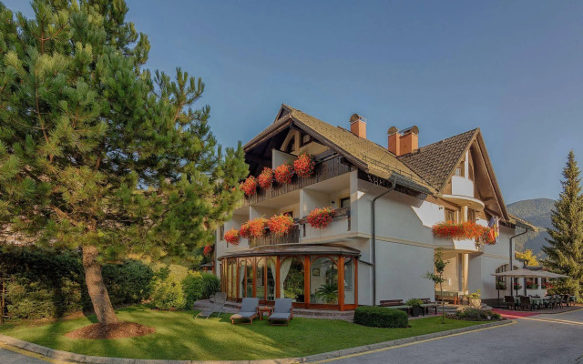 Garni Hotel Miklic