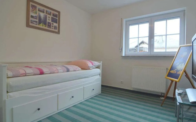 Luxurious Apartment in Ulmen near Lake