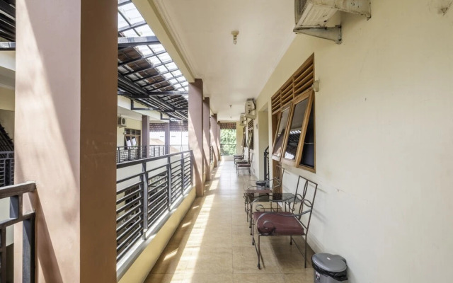 OYO 2121 Pondok Nazwa