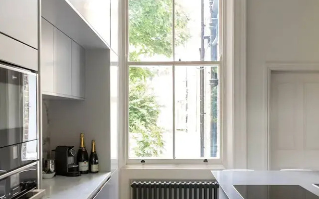 Nevern Square VIII by onefinestay