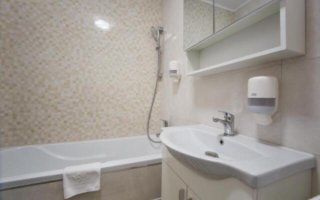 No. 10 - The Penthouse in City Center