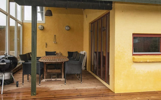 Peaceful Holiday Home in Børkop near Sea