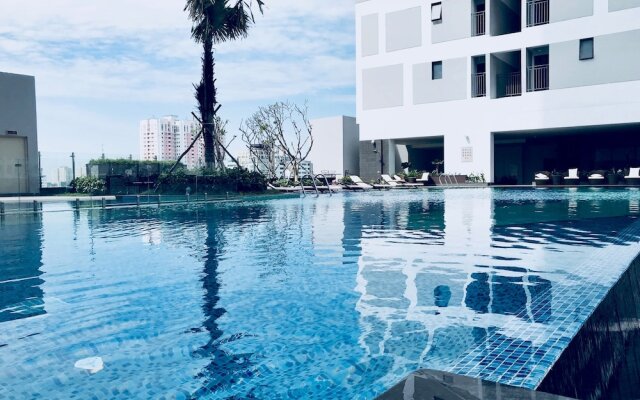 Henry Studio Luxury SWPool 15th