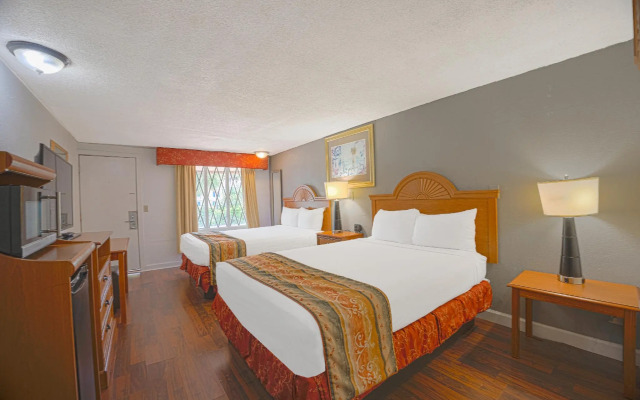 Liberty Garden Inn by OYO Kissimmee near Disney World