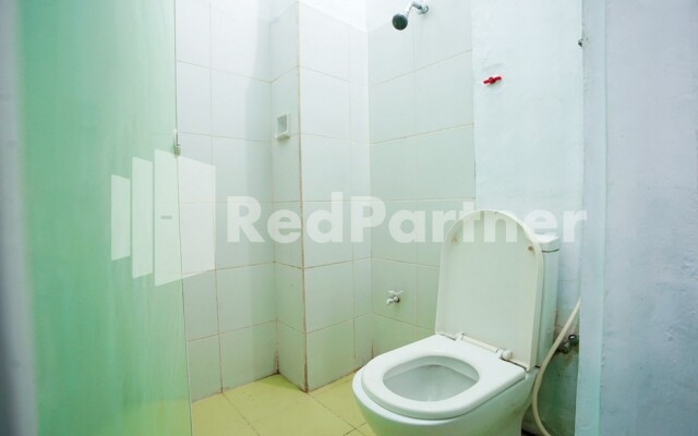 Vania Guesthouse near RS Adam Malik Medan RedPartner