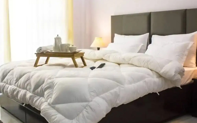 Parfait Street 3bhk Service Apartment Near Fortis