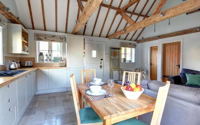 Serene Holiday Home in Linton With Private Swimming Pool
