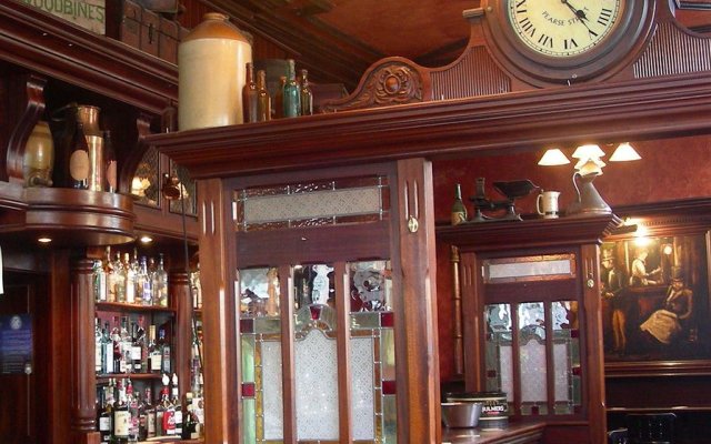 ONeills Victorian Pub & Townhouse