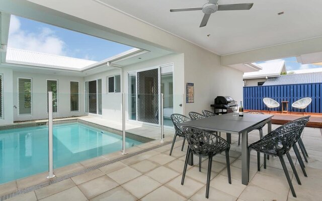 Laguna Retreat