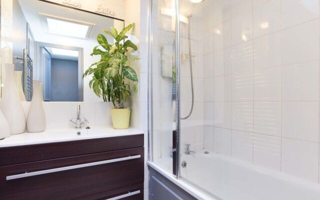 Veeve - Water Gardens