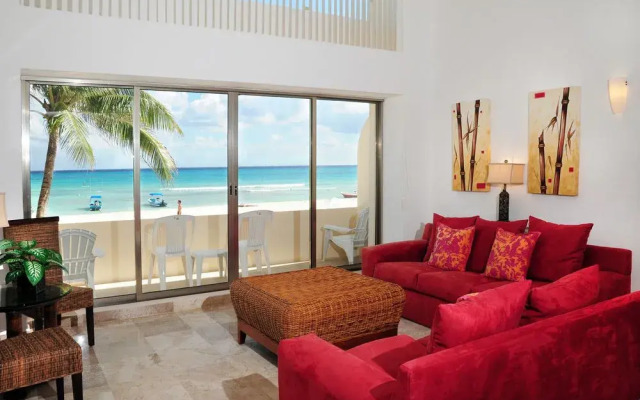 Ocean Plaza 11 by Praia