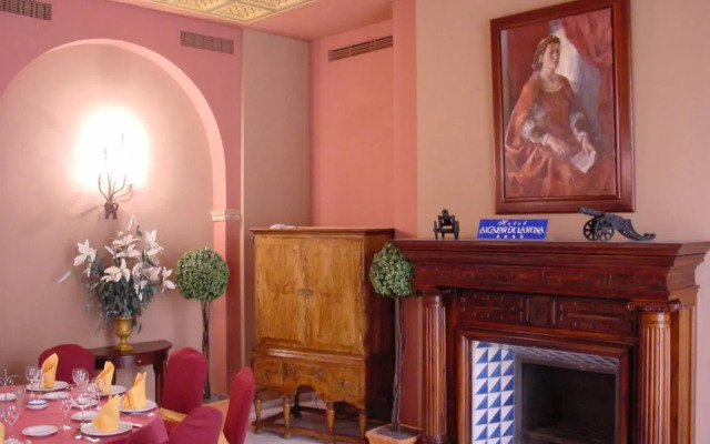 Hotel Alcázar de La Reina