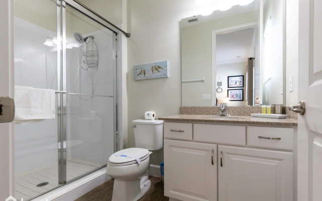 Amazing Beach House Near the Parks