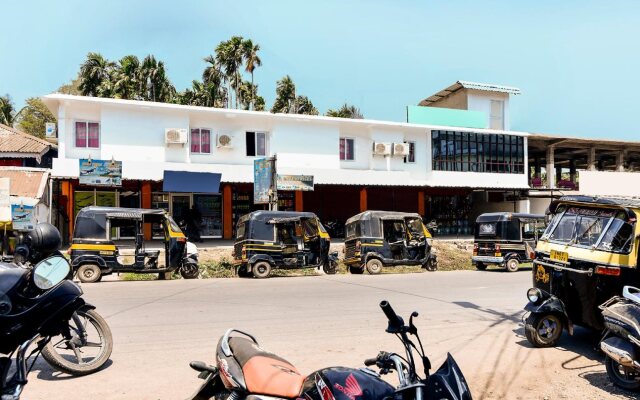 Sm Hotel By OYO Rooms