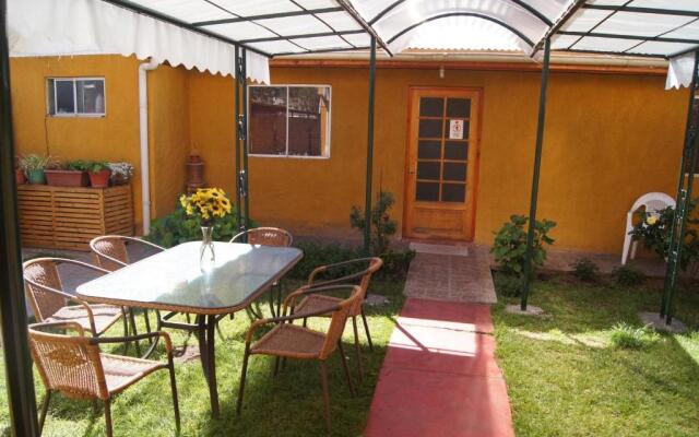 Economy Hostel Tierra Noble Bed and Breakfast