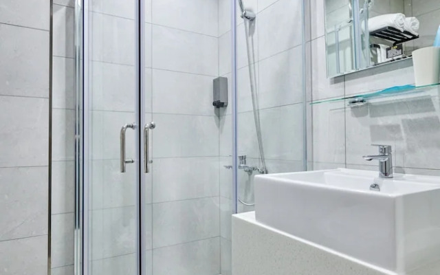 COMMA Boutique Hotel