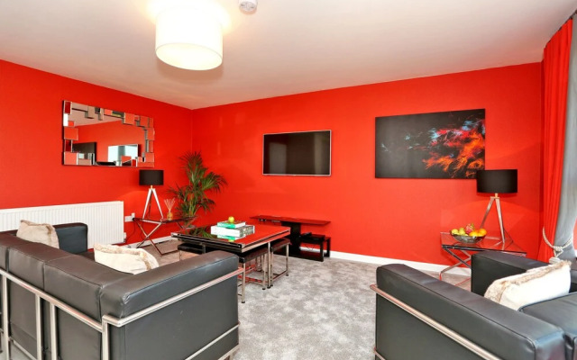 Amazing Aberdeen Home Close to the Coast