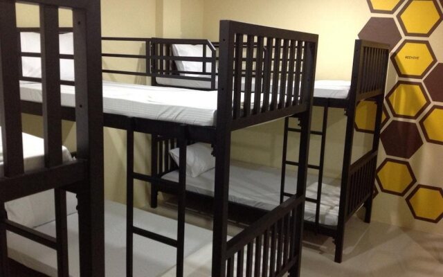 Beehive Patong Hostel