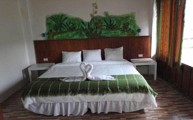 Biohostal Mindo Cloud Forest