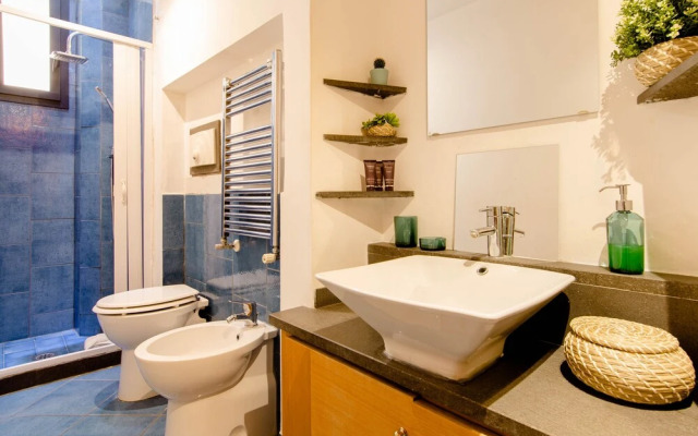 Stunning 1-bed Apartment in Roma Near Colosseum