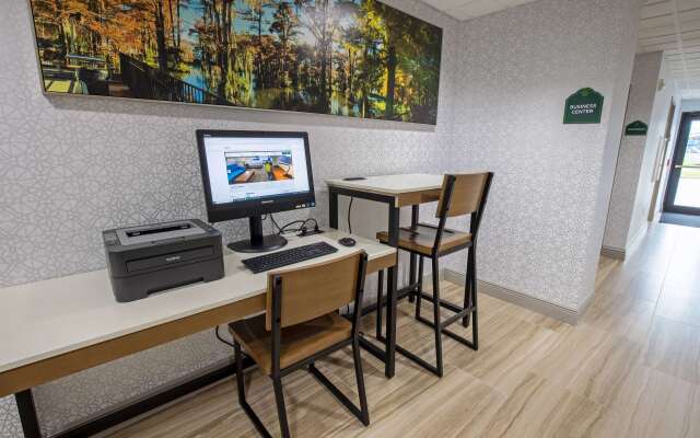 Wingate by Wyndham Lafayette Airport